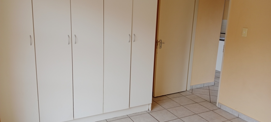 2 Bedroom Property for Sale in Birchleigh Gauteng