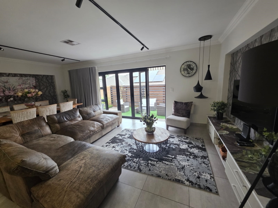 3 Bedroom Property for Sale in Bartlett Gauteng