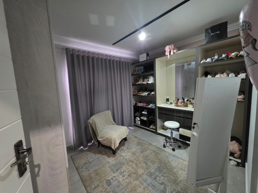 3 Bedroom Property for Sale in Bartlett Gauteng