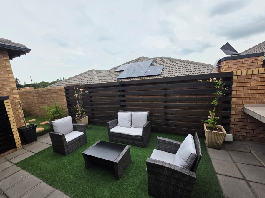 3 Bedroom Property for Sale in Bartlett Gauteng