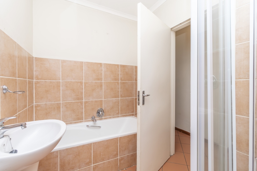 3 Bedroom Property for Sale in Northwold Gauteng