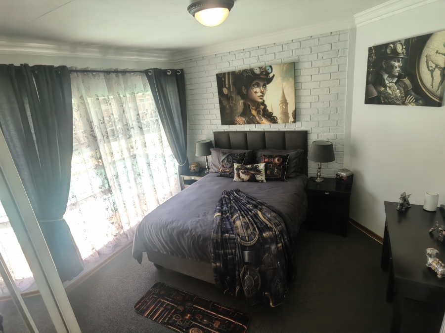 3 Bedroom Property for Sale in Ferryvale Gauteng