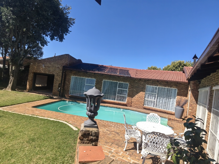 3 Bedroom Property for Sale in Ferryvale Gauteng