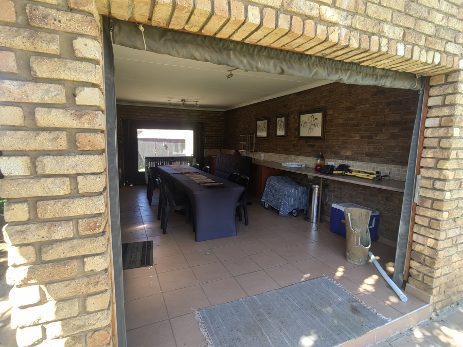 3 Bedroom Property for Sale in Ferryvale Gauteng
