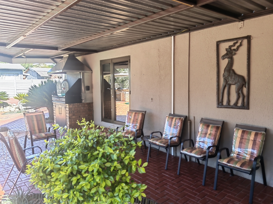 3 Bedroom Property for Sale in Rensburg Gauteng