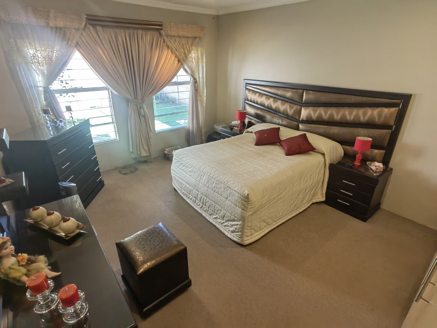 3 Bedroom Property for Sale in Rensburg Gauteng