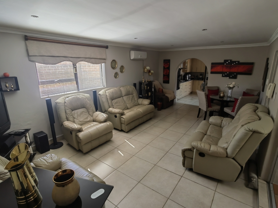3 Bedroom Property for Sale in Rensburg Gauteng