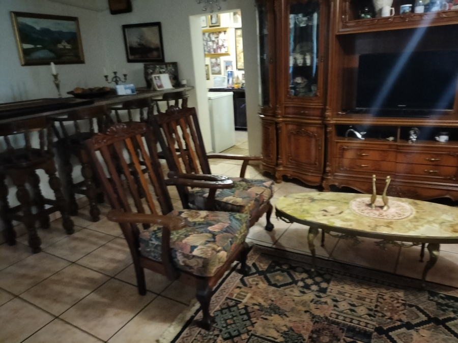 6 Bedroom Property for Sale in Heatherdale AH Gauteng