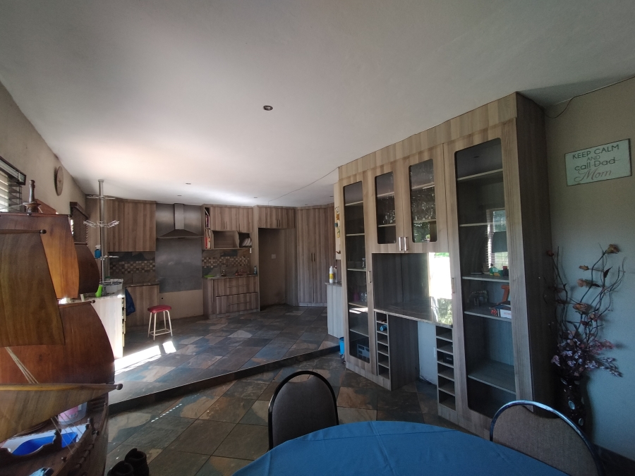 6 Bedroom Property for Sale in Heatherdale AH Gauteng