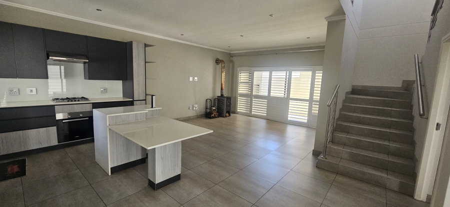 3 Bedroom Property for Sale in Edenvale Central Gauteng