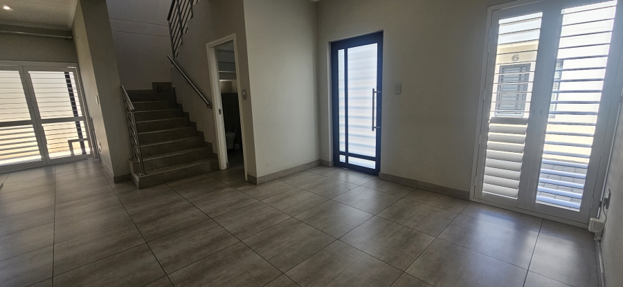3 Bedroom Property for Sale in Edenvale Central Gauteng