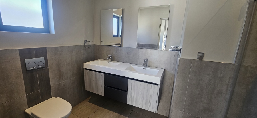 3 Bedroom Property for Sale in Edenvale Central Gauteng