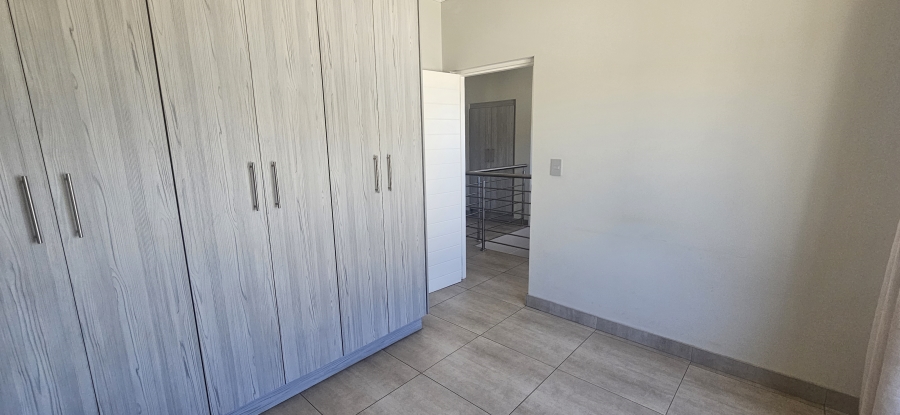 3 Bedroom Property for Sale in Edenvale Central Gauteng