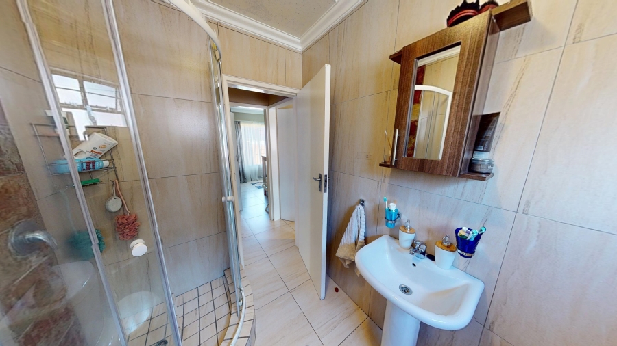 2 Bedroom Property for Sale in Andeon Gauteng