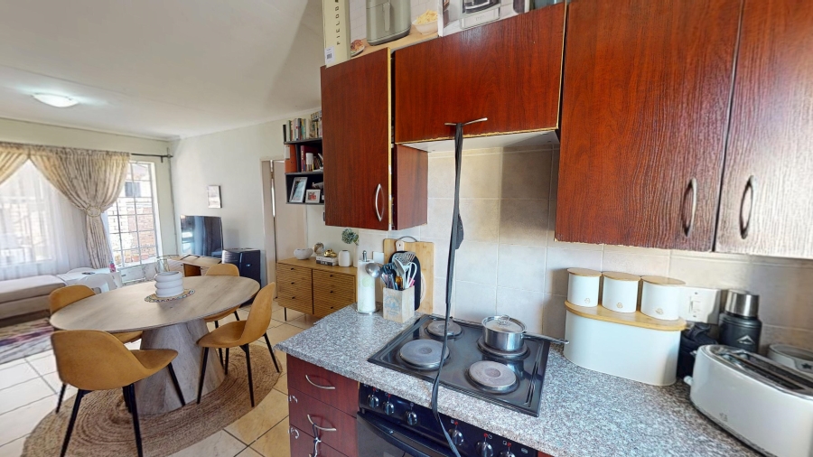 2 Bedroom Property for Sale in Andeon Gauteng