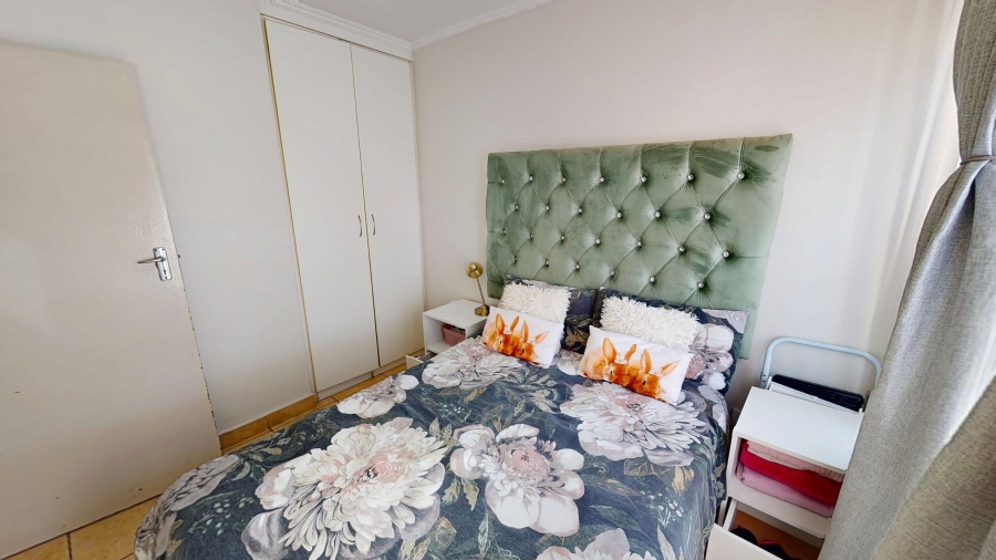 2 Bedroom Property for Sale in Andeon Gauteng