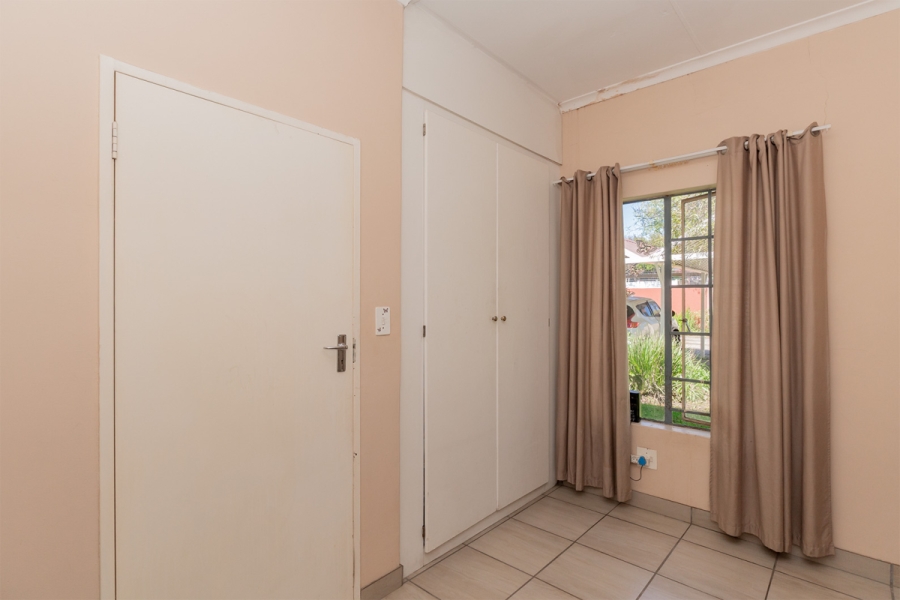 3 Bedroom Property for Sale in Illiondale Gauteng