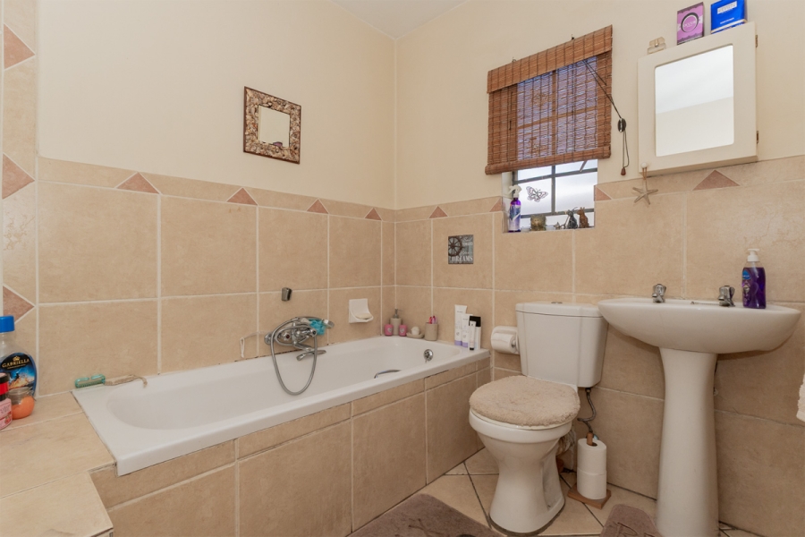 3 Bedroom Property for Sale in Illiondale Gauteng