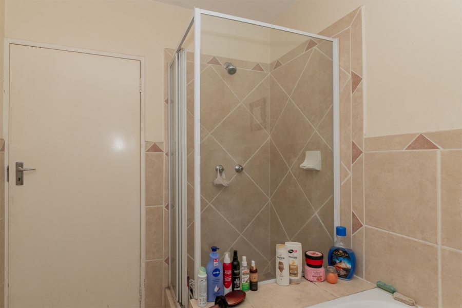 3 Bedroom Property for Sale in Illiondale Gauteng