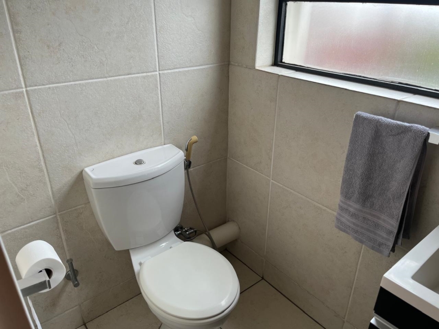 2 Bedroom Property for Sale in Greenstone Hill Gauteng