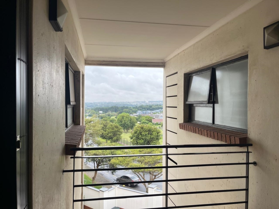 2 Bedroom Property for Sale in Greenstone Hill Gauteng