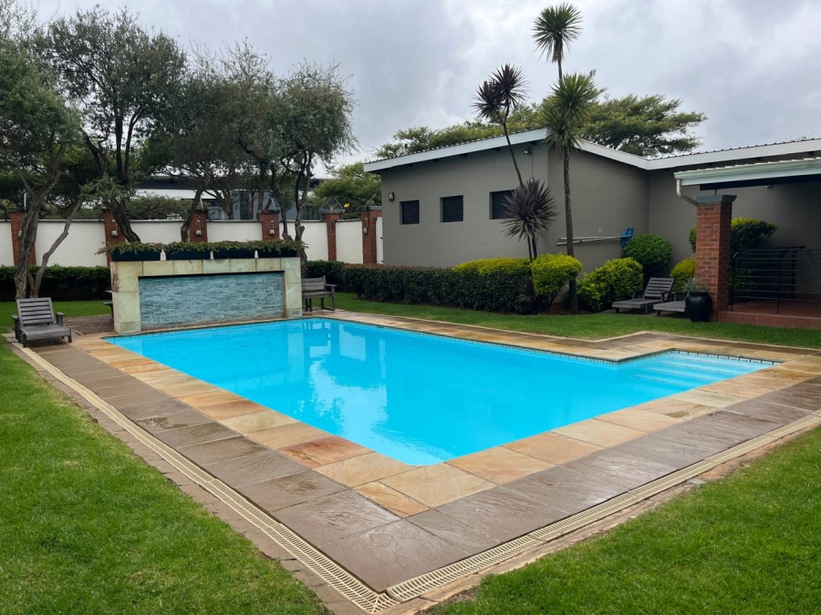 2 Bedroom Property for Sale in Greenstone Hill Gauteng