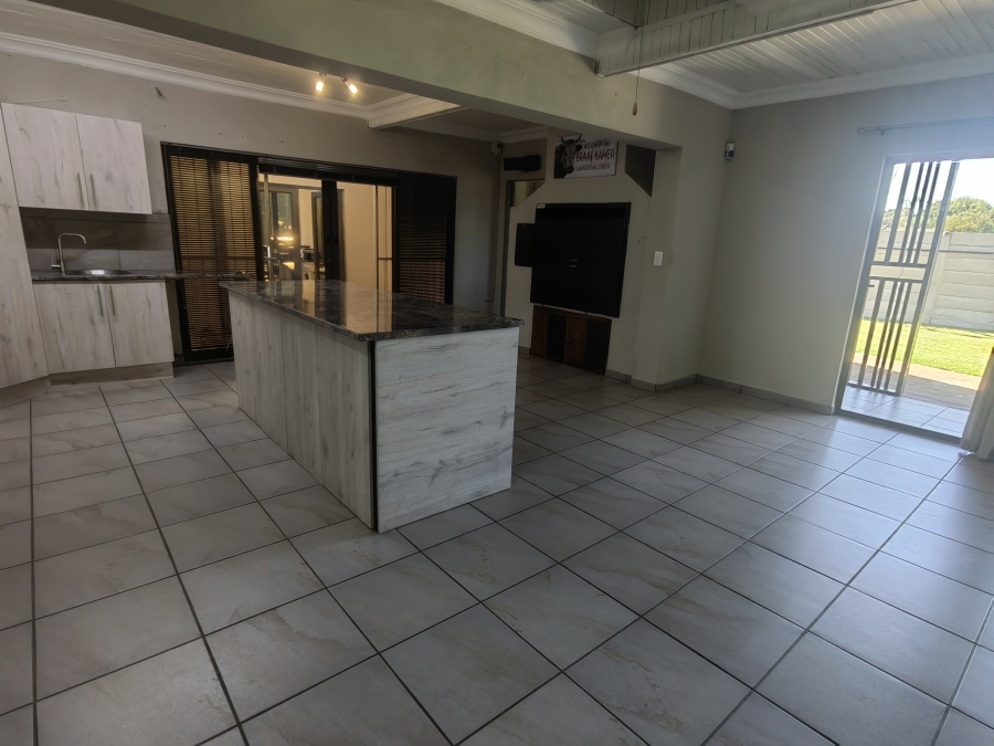 4 Bedroom Property for Sale in Rensburg Gauteng