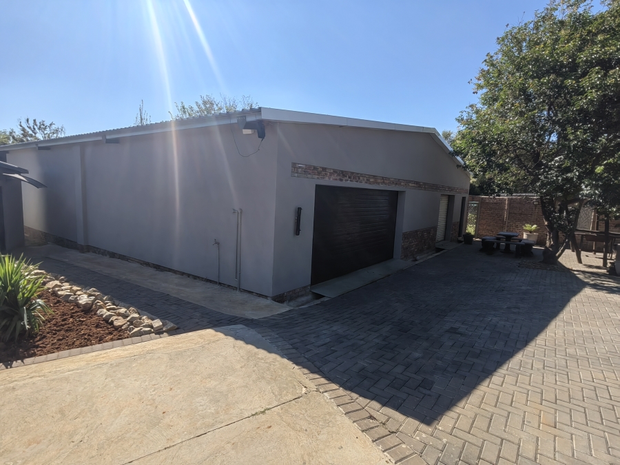 4 Bedroom Property for Sale in Rensburg Gauteng