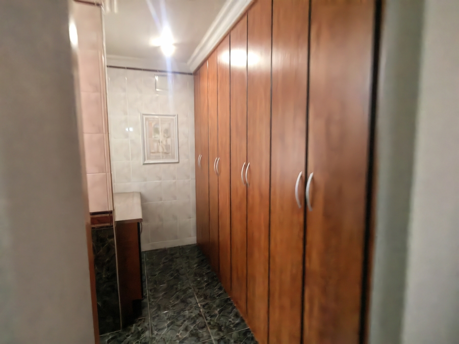 4 Bedroom Property for Sale in Rensburg Gauteng