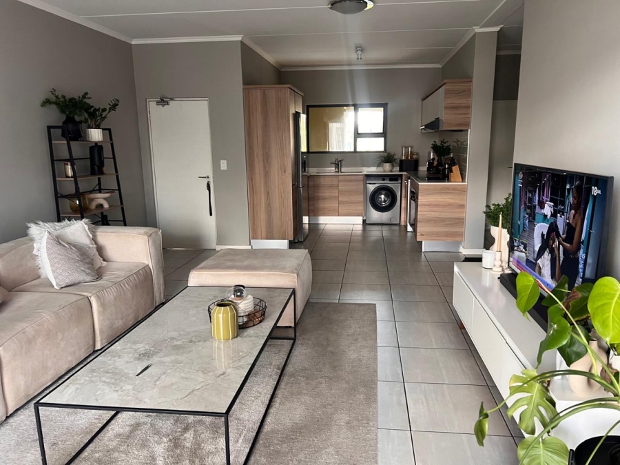 2 Bedroom Property for Sale in Waterfall Gauteng