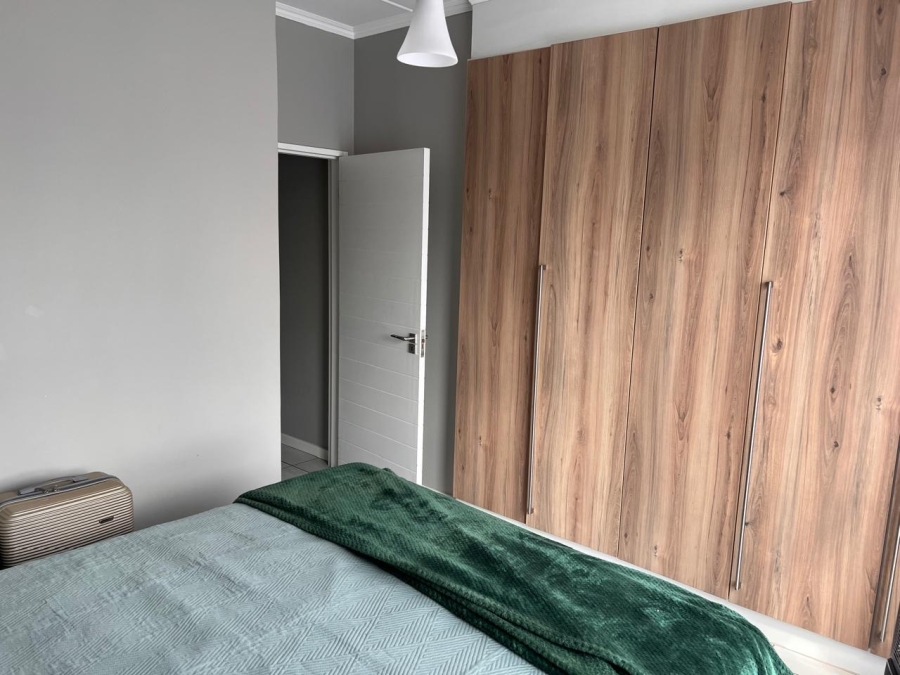 2 Bedroom Property for Sale in Waterfall Gauteng