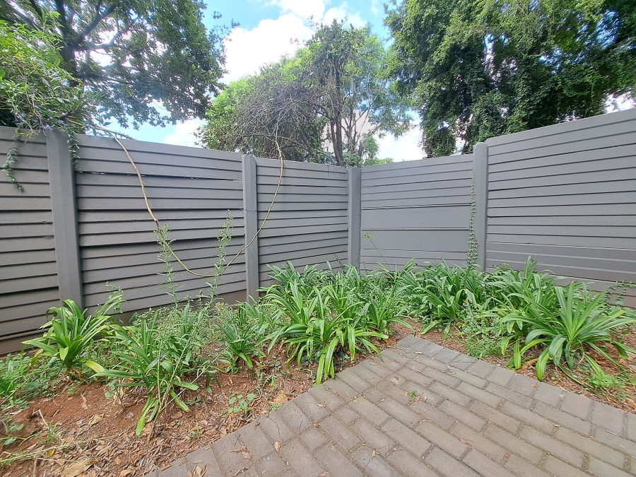 To Let 1 Bedroom Property for Rent in Melville Gauteng