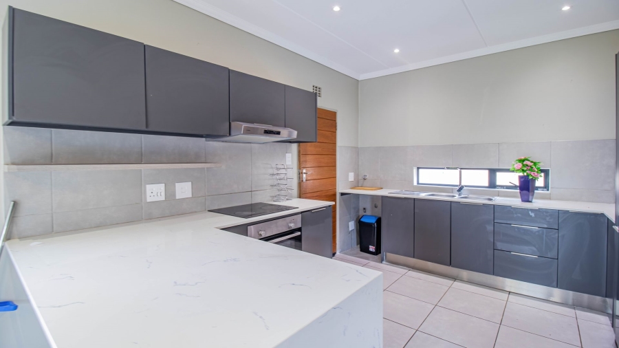 3 Bedroom Property for Sale in Cosmo City Gauteng