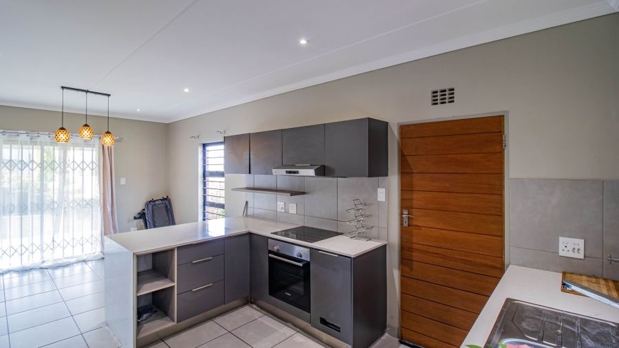 3 Bedroom Property for Sale in Cosmo City Gauteng