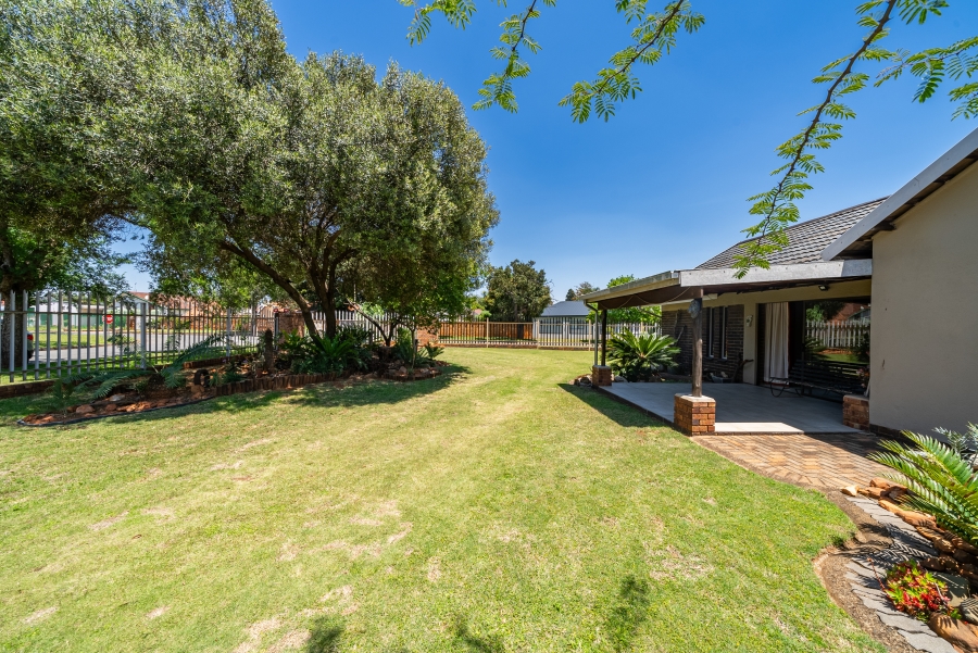 4 Bedroom Property for Sale in Parkrand Gauteng