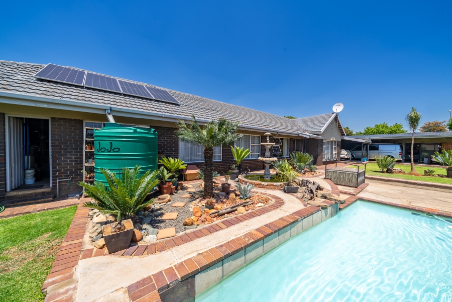 4 Bedroom Property for Sale in Parkrand Gauteng