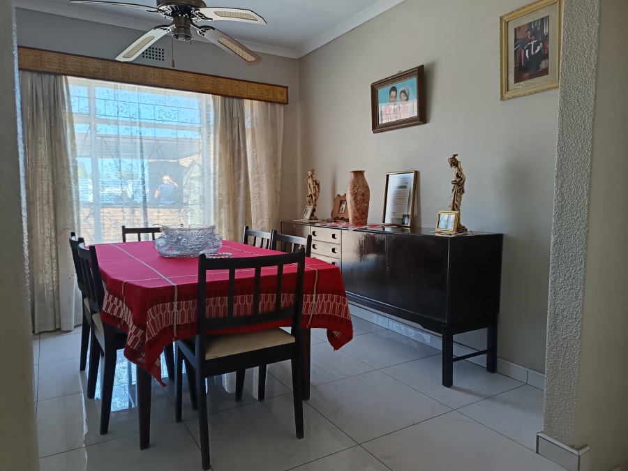 5 Bedroom Property for Sale in Geluksdal Gauteng