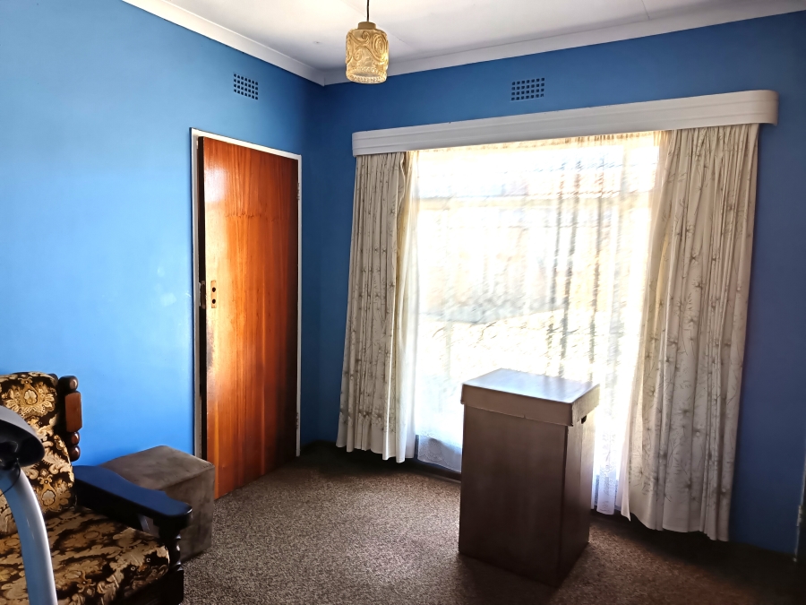5 Bedroom Property for Sale in Geluksdal Gauteng