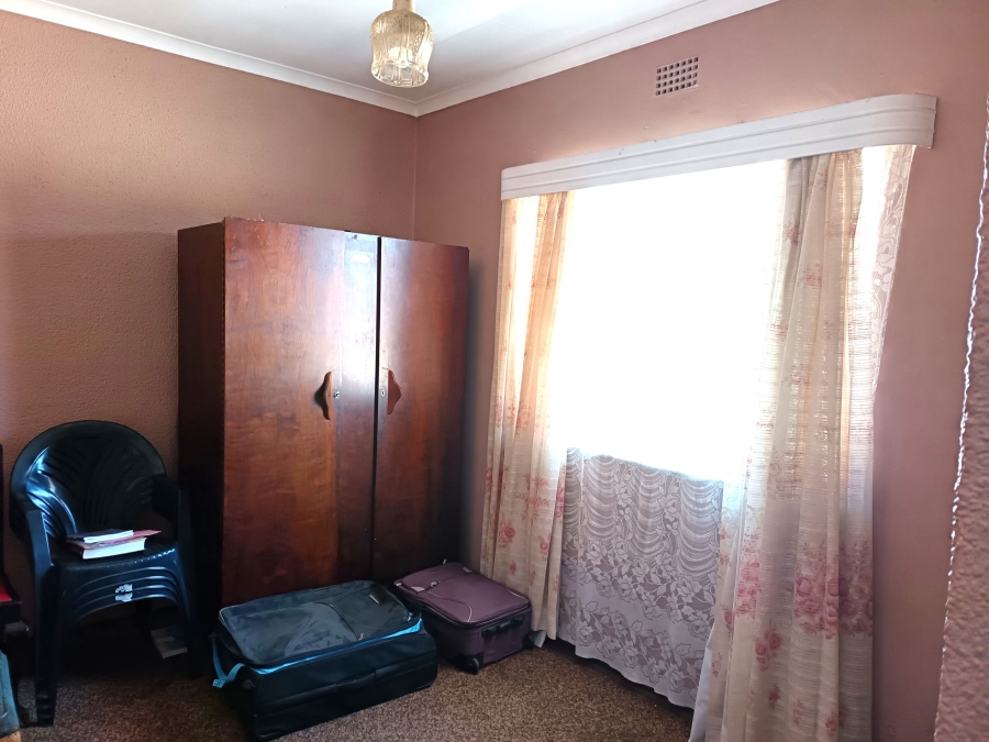 5 Bedroom Property for Sale in Geluksdal Gauteng