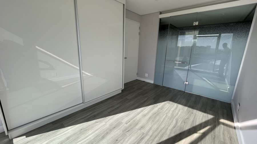 To Let 2 Bedroom Property for Rent in Rosebank Gauteng