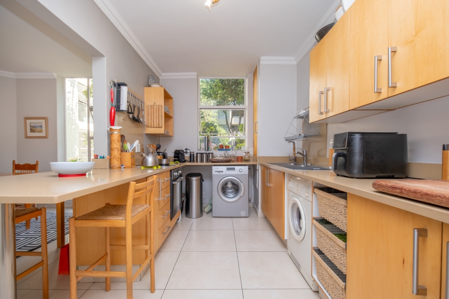 To Let 3 Bedroom Property for Rent in Sandhurst Gauteng