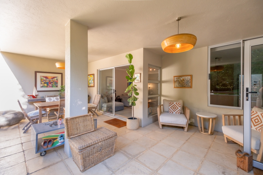 To Let 3 Bedroom Property for Rent in Sandhurst Gauteng