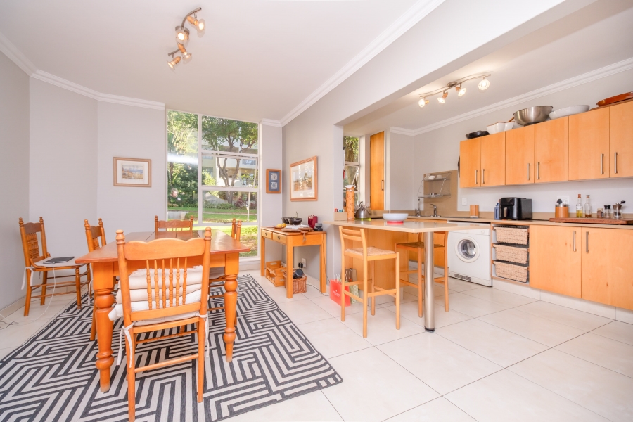 3 Bedroom Property for Sale in Sandhurst Gauteng