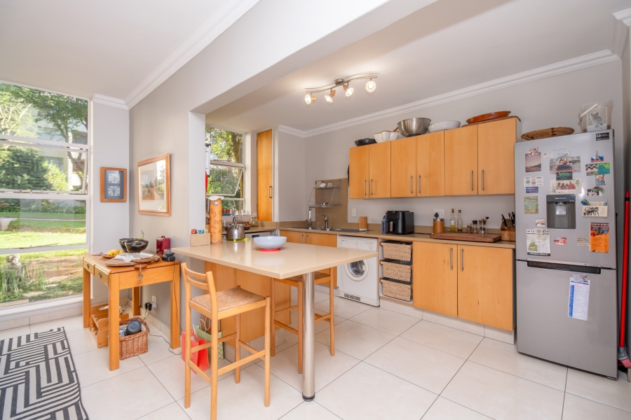 3 Bedroom Property for Sale in Sandhurst Gauteng