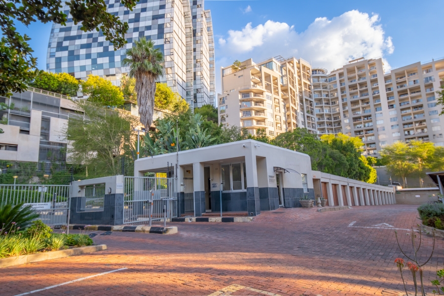 3 Bedroom Property for Sale in Sandhurst Gauteng