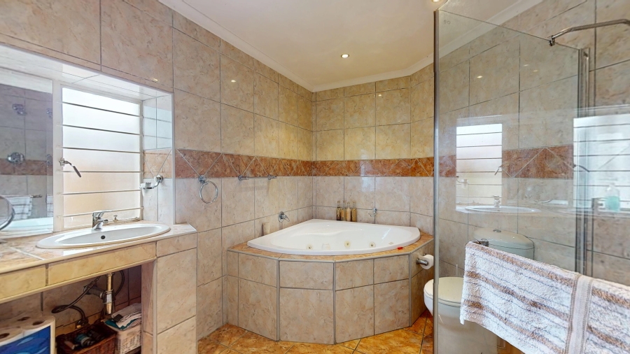 3 Bedroom Property for Sale in Sunward Park Gauteng