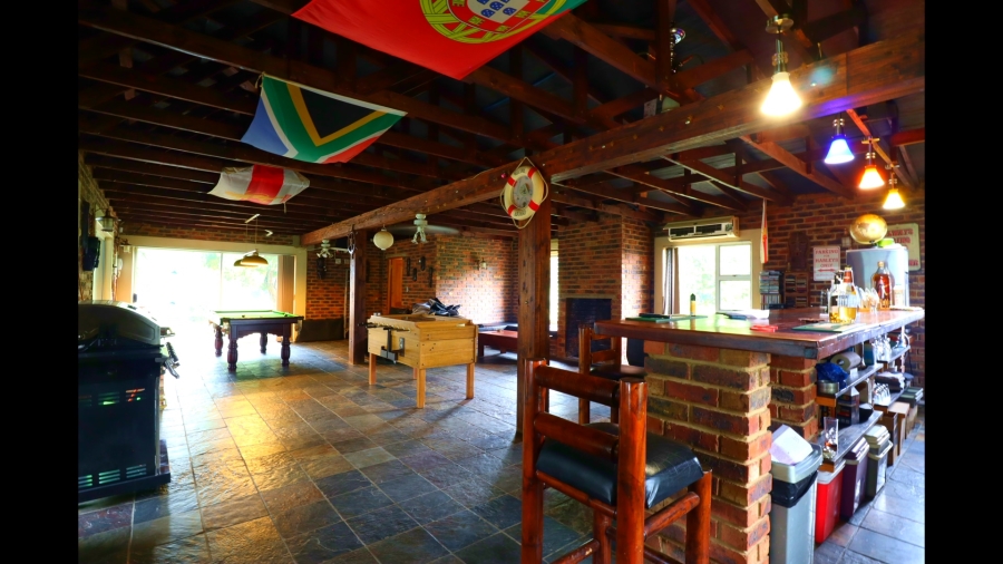 4 Bedroom Property for Sale in Walker Fruit Farms Gauteng