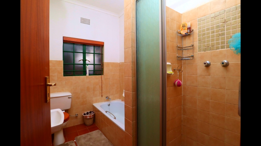 4 Bedroom Property for Sale in Walker Fruit Farms Gauteng