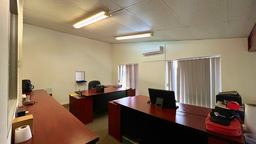 4 Bedroom Property for Sale in Walker Fruit Farms Gauteng