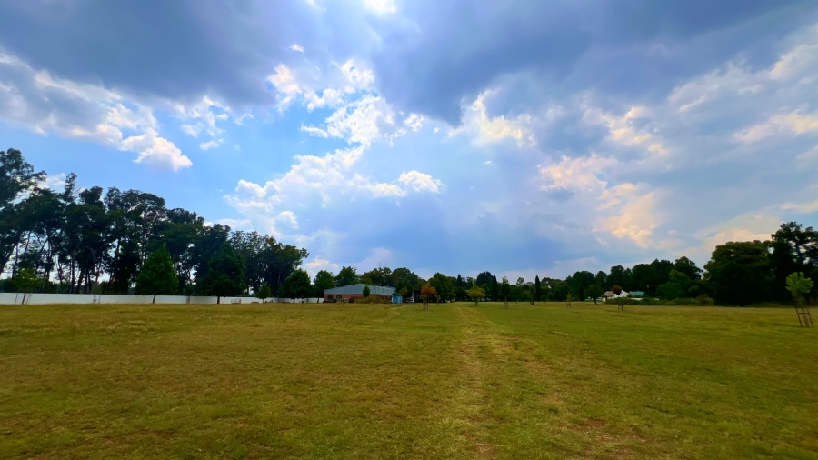 4 Bedroom Property for Sale in Walker Fruit Farms Gauteng